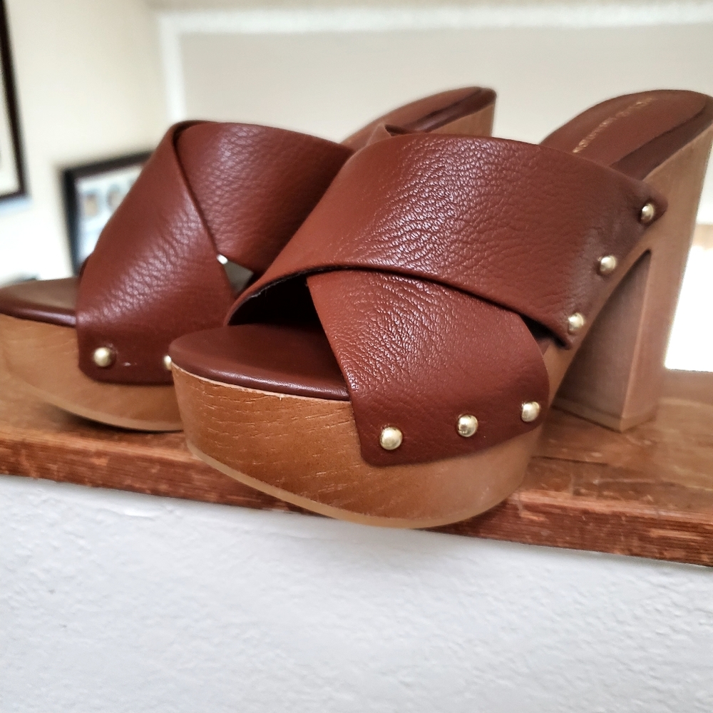 BCBG open toe platform shoes